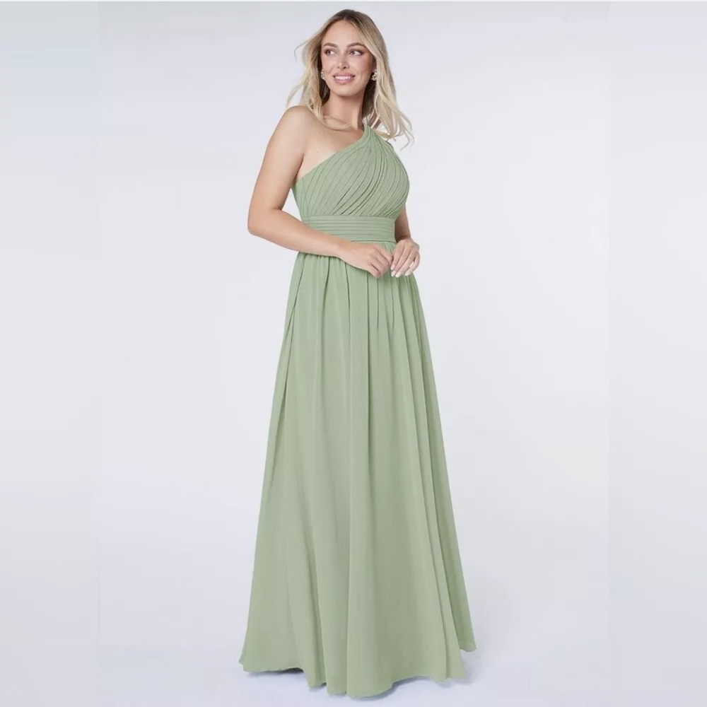 Elegant One-Shoulder Green Dress